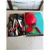 Image 1 : Kitchen utensils