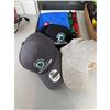 Image 1 : Caps and towels, etc.