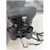 Image 1 : Binoculars