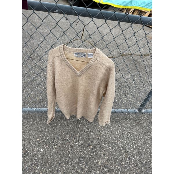 Wool sweater medium