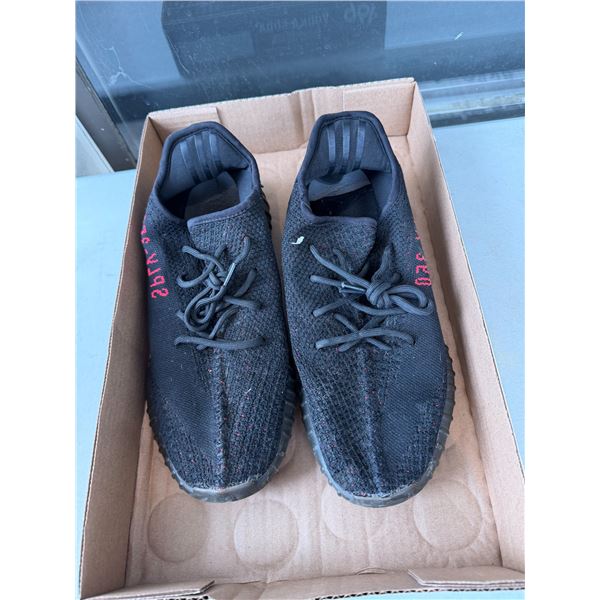 Adidas Yeezy shoes, 10
