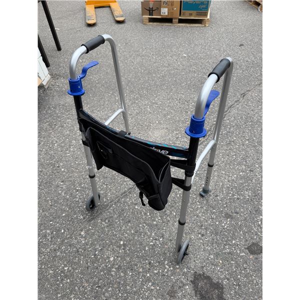 Folding walker