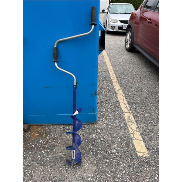 Ice auger
