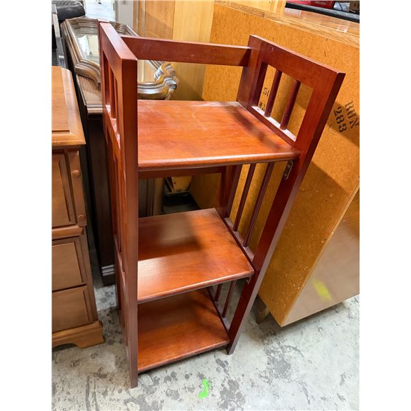 Folding shelf