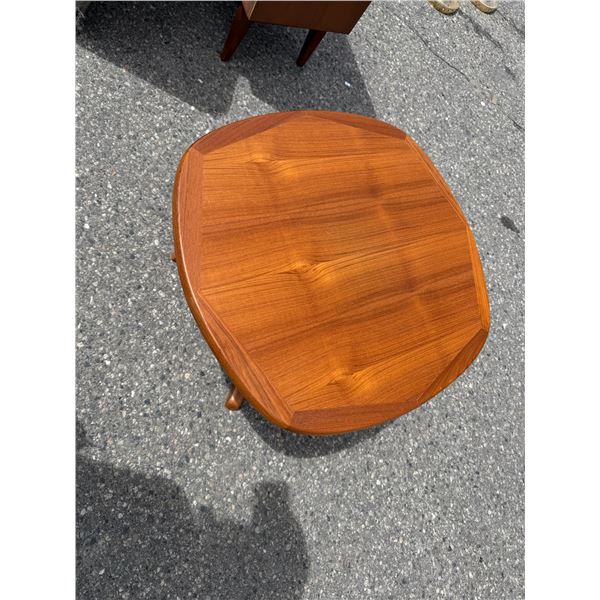 Teak side table 25" x 27 1/2" x 17" tall