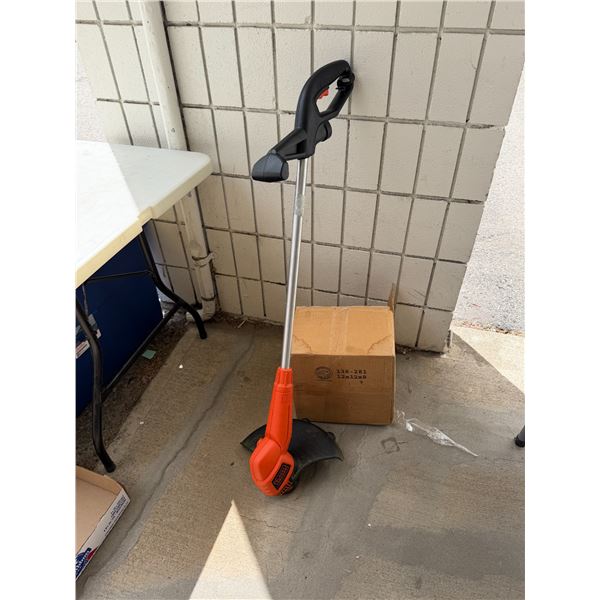 Black & Decker weedeater