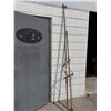 Image 1 : Pruning poles