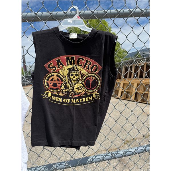 Tank top size medium