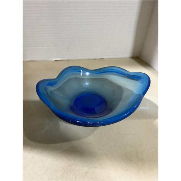 Blue dish