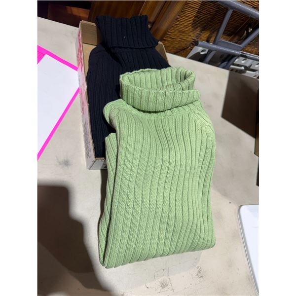 Gap ladies, large turtlenecks