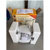 Image 1 : Dressmaker sewing center