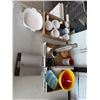 Image 1 : Kitchen items
