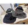 Image 1 : Hats