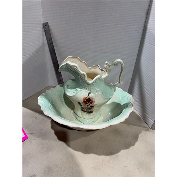 vintage Arnels ?  pottery pitcher and basin set features a green glaze, a scalloped rim, and a paint