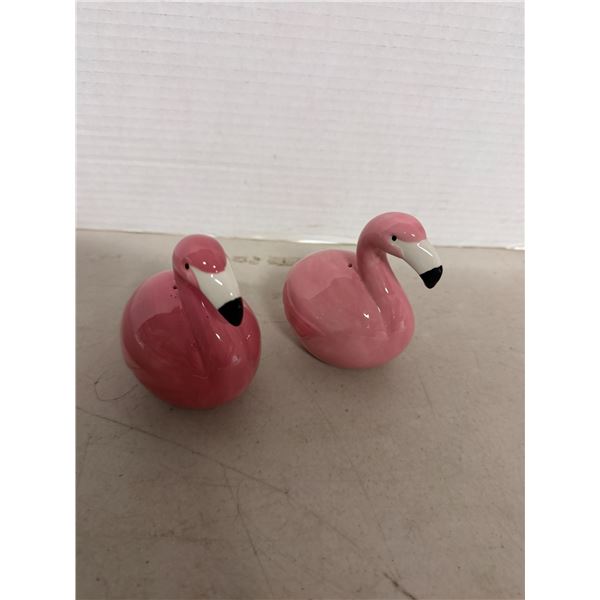 Flamingo, salt and pepper shakers