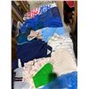 Image 1 : Assorted vintage clothing