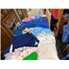 Image 2 : Assorted vintage clothing