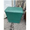 Image 1 : Laundry hamper