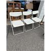 Image 1 : Folding chairs