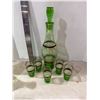 Image 1 : Decanter and glasses