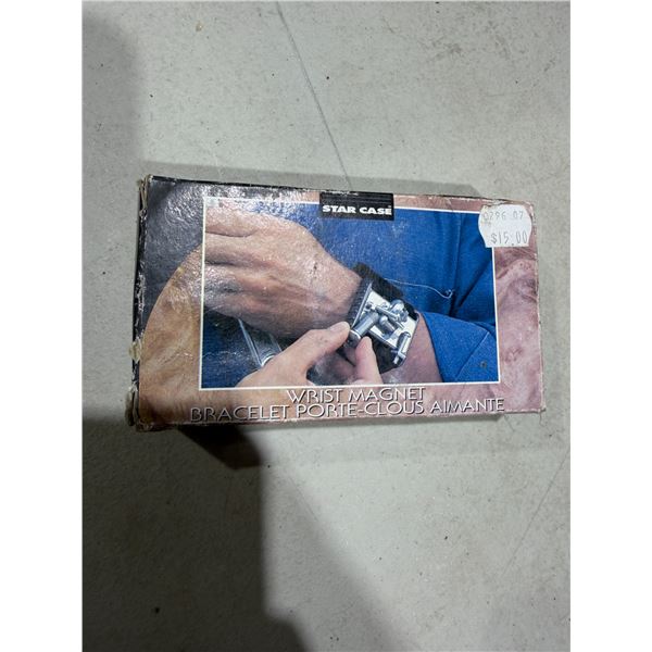 Wrist magnet