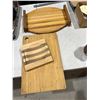 Image 1 : Wood cutting boards