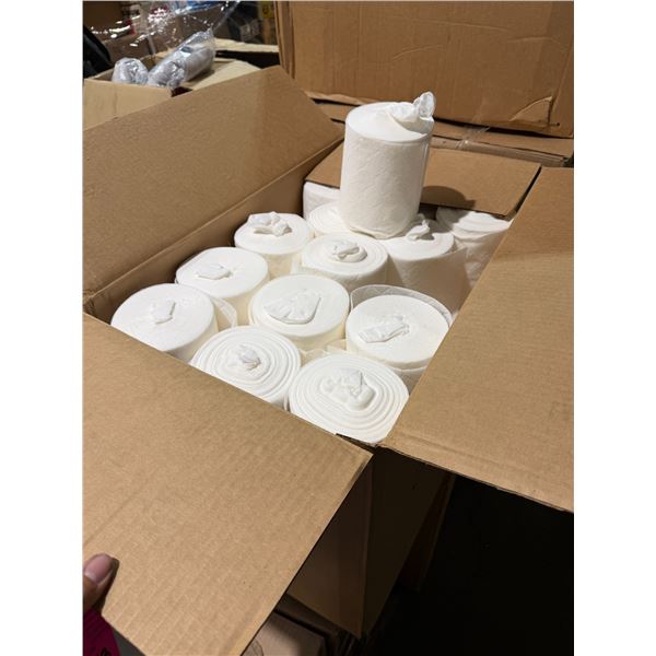 Case of shop paper towels