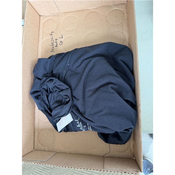 Maternity pants size large