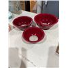 Image 1 : Pyrex mixing bowls