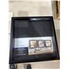 Image 1 : Shadowbox 12" x 12"
