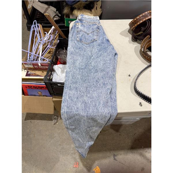 Levi's acid wash jeans size 15