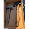Image 1 : Hatchet and hammer tool