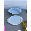 Image 2 : Vintage lidded Pyrex baking dish 2 1/2 quart