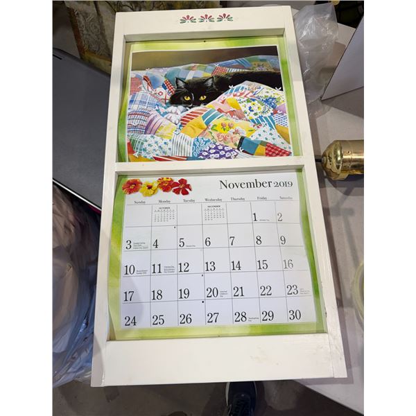 Calendar holder