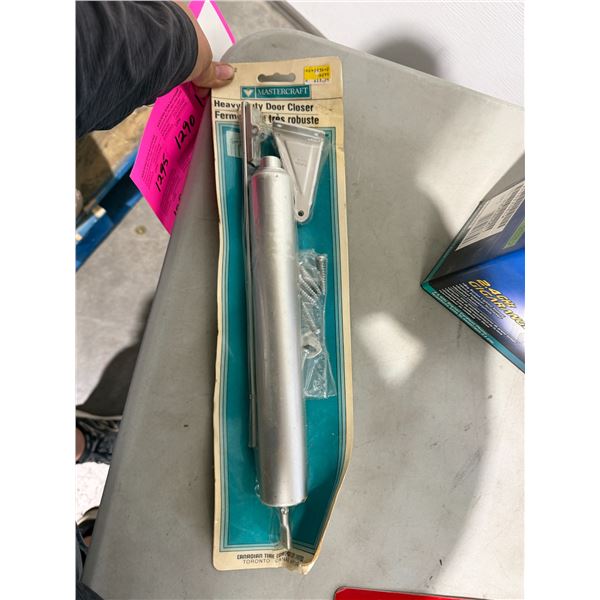 Heavy duty door closer