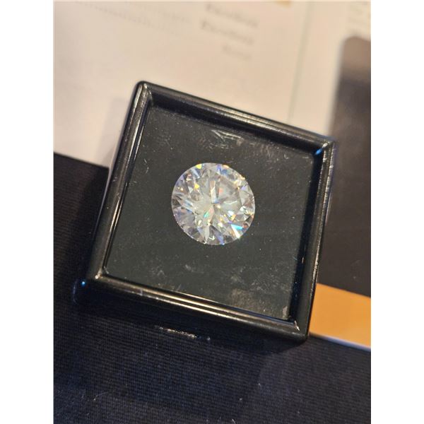 5.0ct Moissanite stone