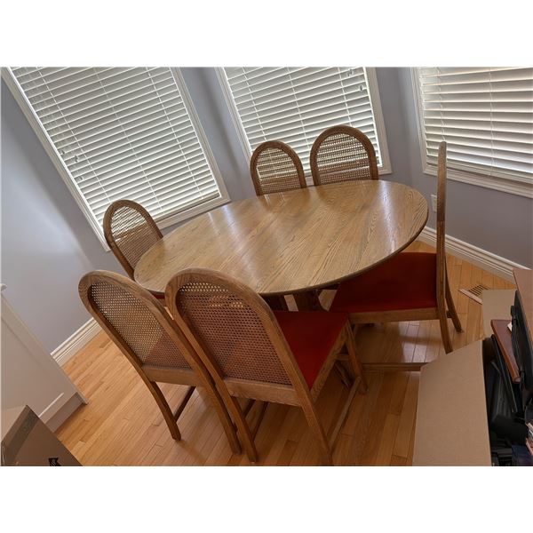 Table and 6 chairs 59" x 42"