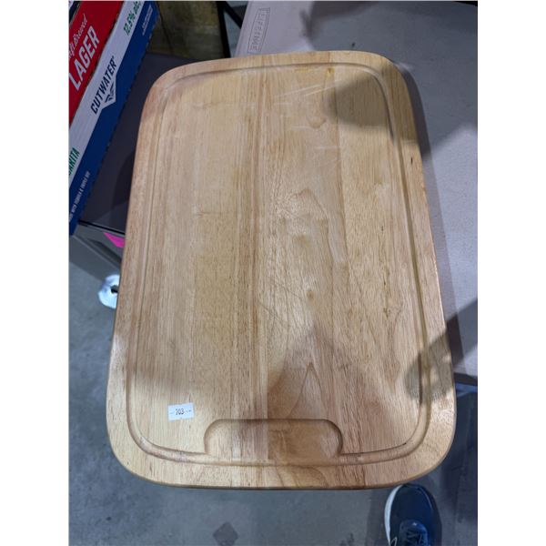 Wood cutting board