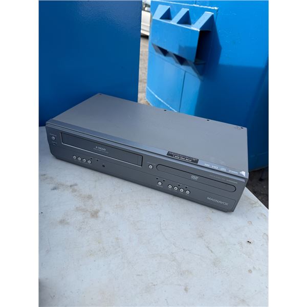 VHS dvd player