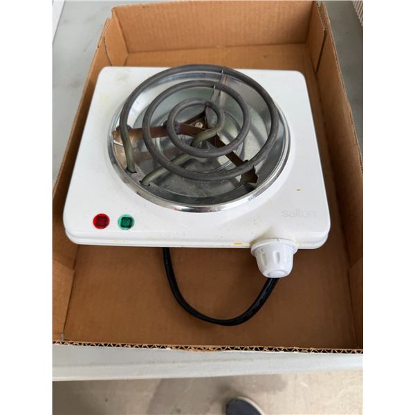 SALTON hot plate