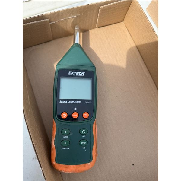 EXTECH instruments