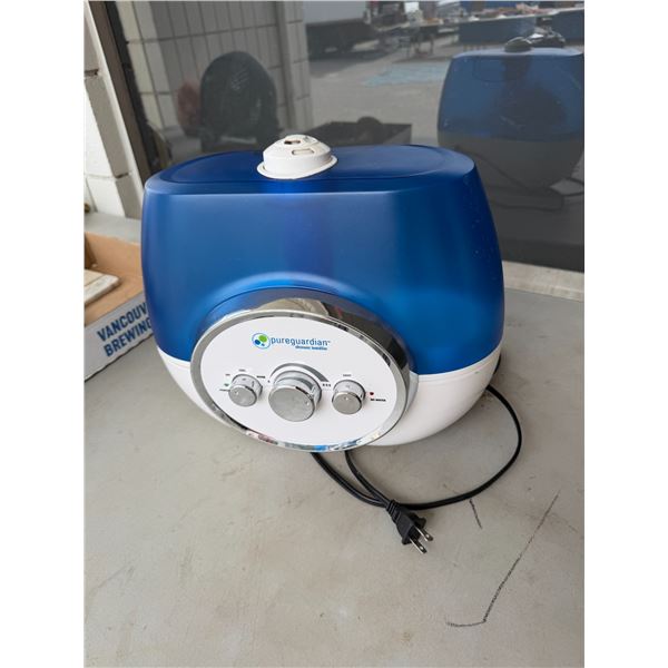 Pure Guardian ultrasonic hum