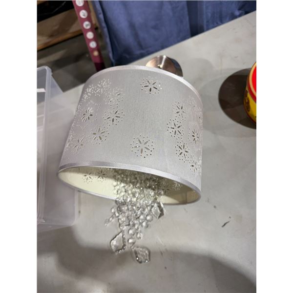 Light fixture