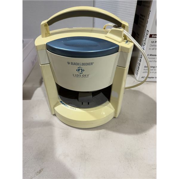 Black & Decker lids off