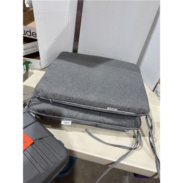 Canvas chair cushions