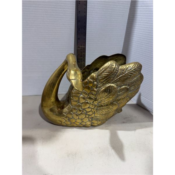 Brass Swan planter