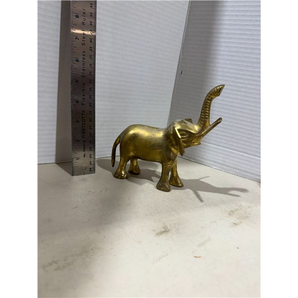 Brass elephant