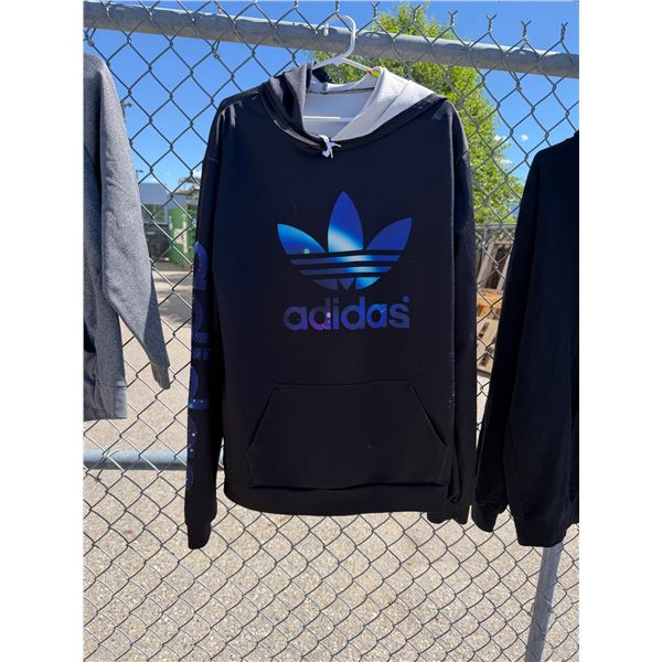Adidas hoodie size not show