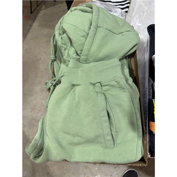 Ladies sweatsuit size small