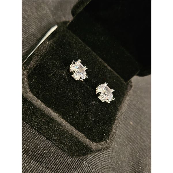 2.0ct snowflake stud earrings